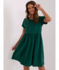 Dzianinowa sukienka z rękawami typu nietoperz ciemny zielony (5672-38)